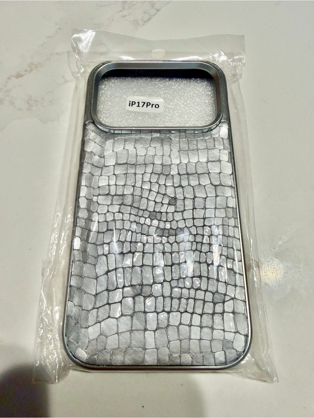iP17Pro Silver Croc Texture Phone Case - Compatible with iPhone 17 Pro